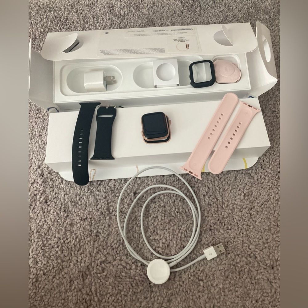 Apple Series 4 Gold Case with Pink Band